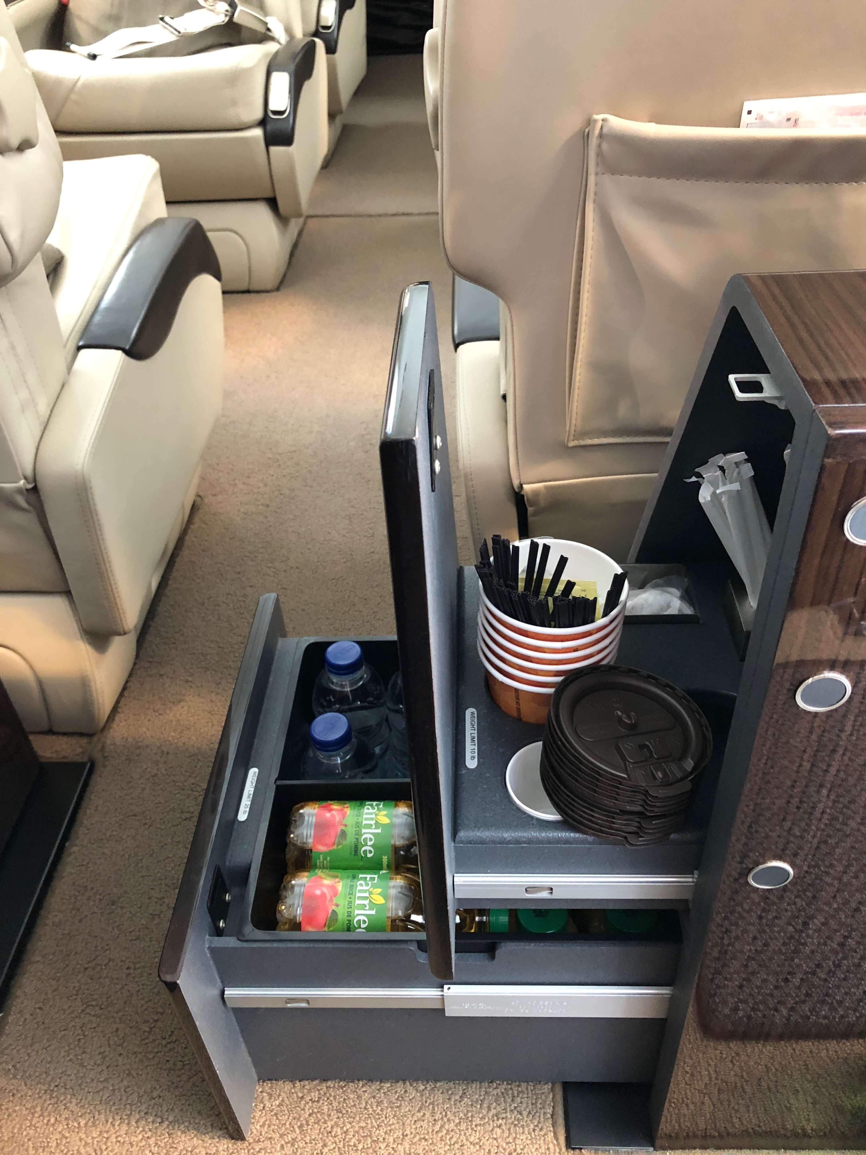 minibar Pilatus PC12